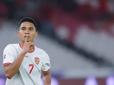 Jeroen Lezer Kagumi Marselino Ferdinan