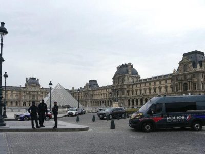 Perampokan Louvre Jadi Sorotan Karena Celah Keamanan Fatal