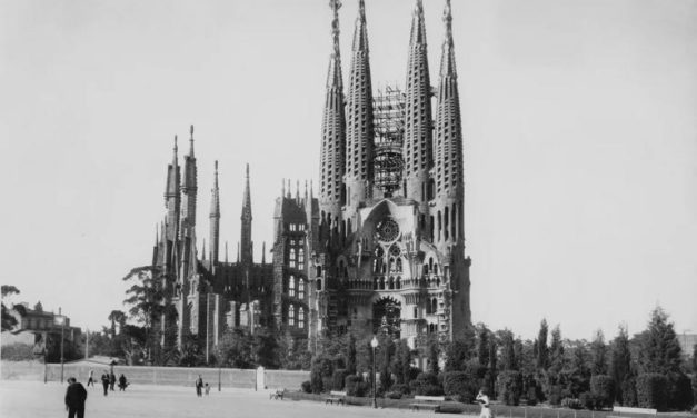 Mahakarya Antoni Gaudi Selesai Setelah Satu Abad Pembangunan