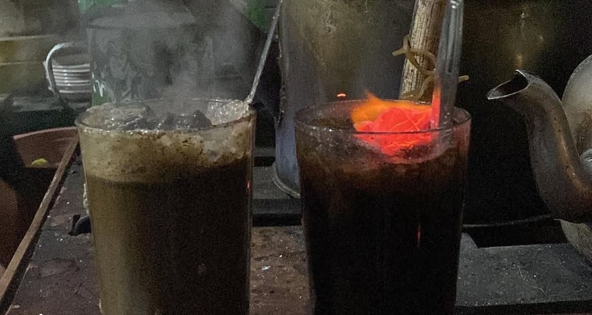 5 Angkringan Kopi Jos Jogja Yang Gak Pernah Sepi Pembeli
