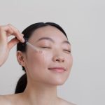 Retinol 101: Cara Mulai Pakai Tanpa Takut Muka Breakout