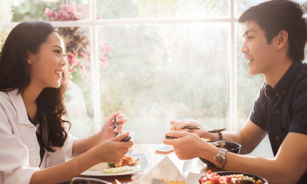 Definisi Hopeless Romantic: Si Paling Gampang Baper?