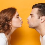 Efek Samping Ciuman Bibir: Bikin Hubungan Tambah Bahagia!