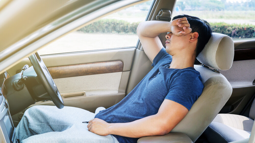 Efek Buruk Tidur Di Dalam Mobil Pake AC